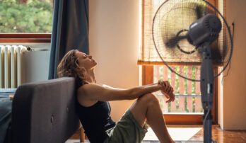Letné noci bez spánku, dni bez energie: Ako horúčavy vplývajú na psychickú pohodu