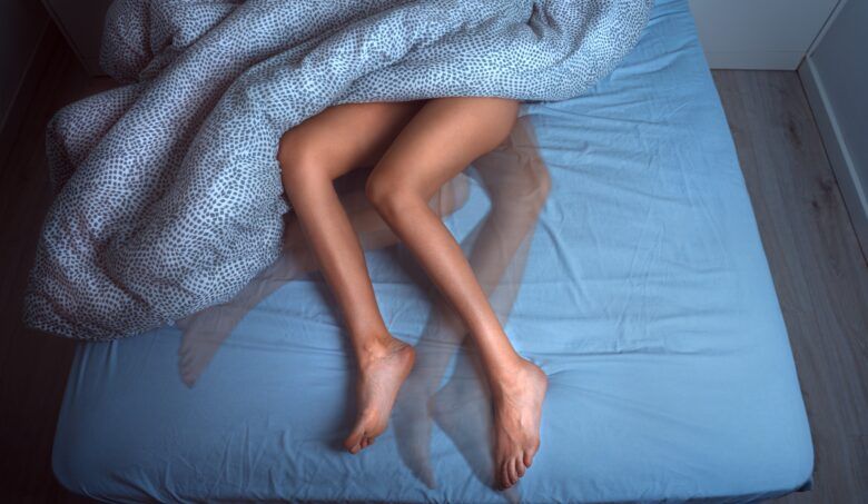 Keď vám syndróm nepokojných nôh kazí spánok:  ako ho liečiť?
